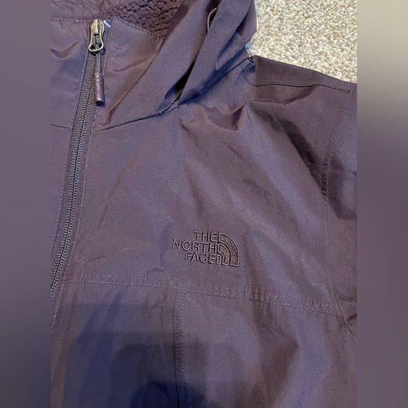 North Face Jacket Size Small - Picture 2 of 10